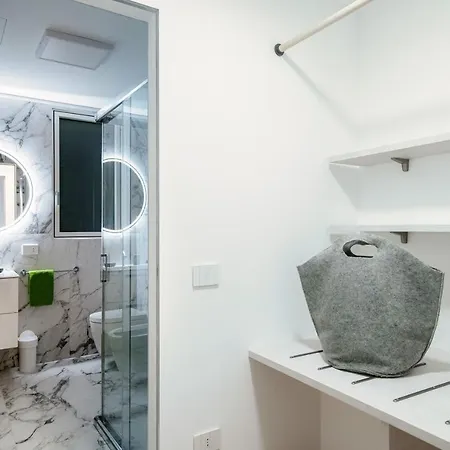 Joivy Porta Torre 76 Lägenhet Como